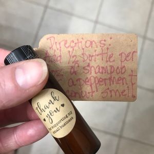 Scented shampoo additive